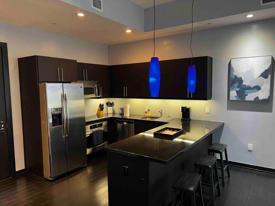 Apartment Upscale In Downtown La Los Angeles