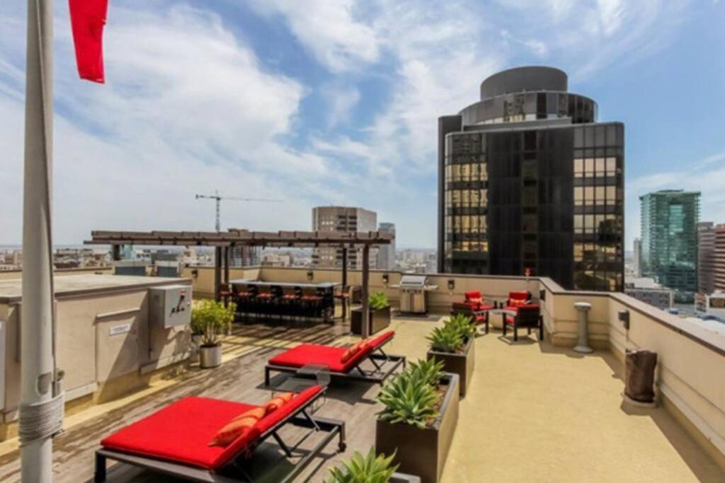 Apartment Upscale In Downtown La *
